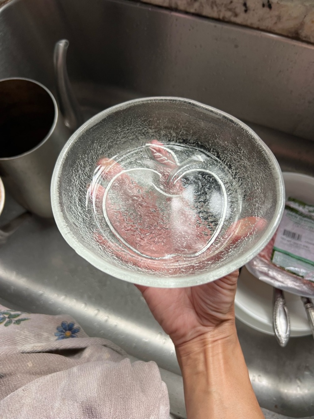 Vintage Clear Glass Apple Motif Dessert Bowl Dish like new